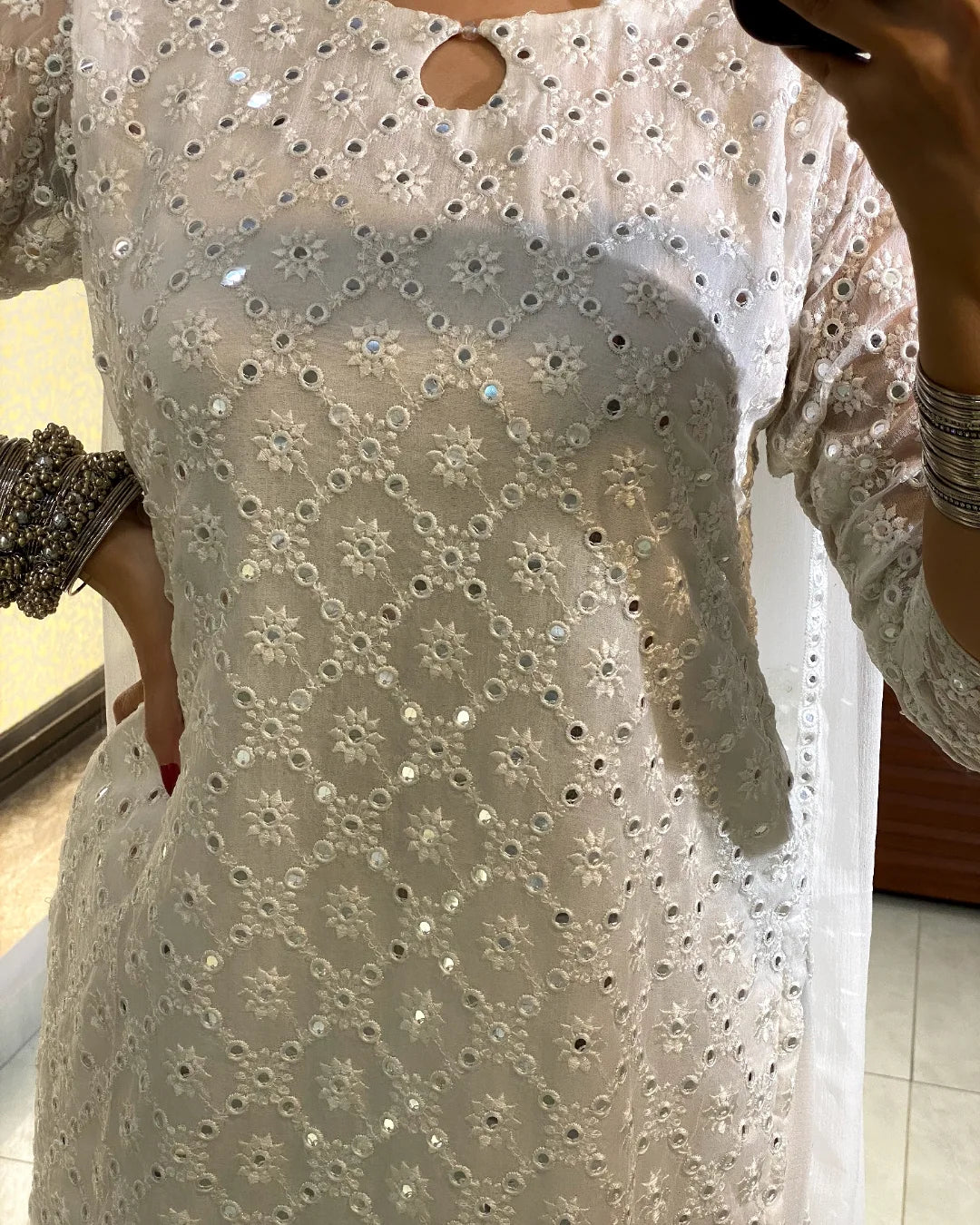 Z-P 128 HEAVY EMBROIDERY (WHITE)