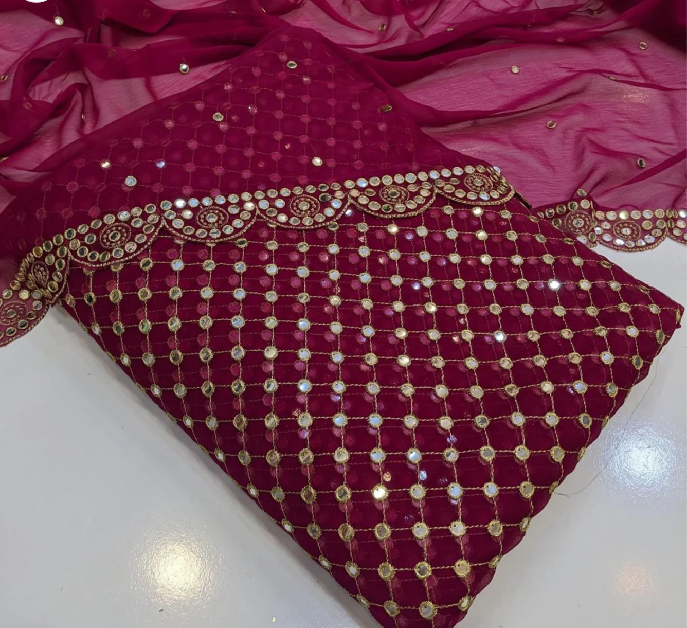 Hiba bukhari chiffon 3pcs ( RADISH PINK )
