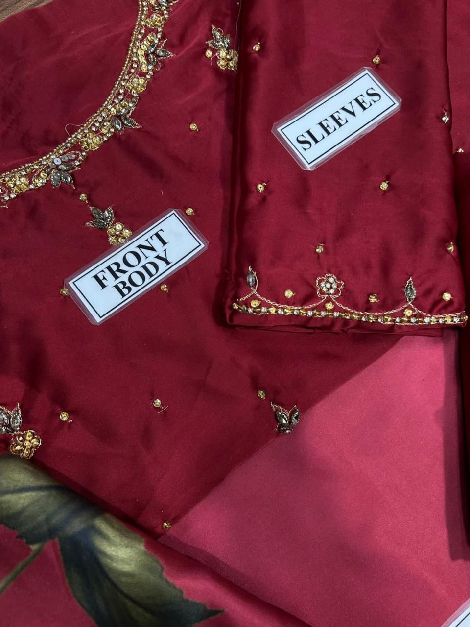 BRAND…LULUSAR
Unstitch Replica