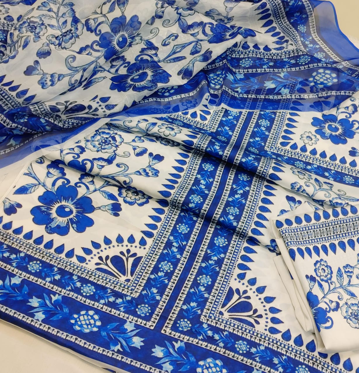 DIGITAL PRINT SHALMOZE SILK 3 PCS